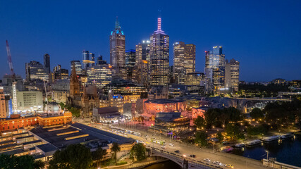 Fototapeta premium Melbourne City Skyline at Sunset Ariel View