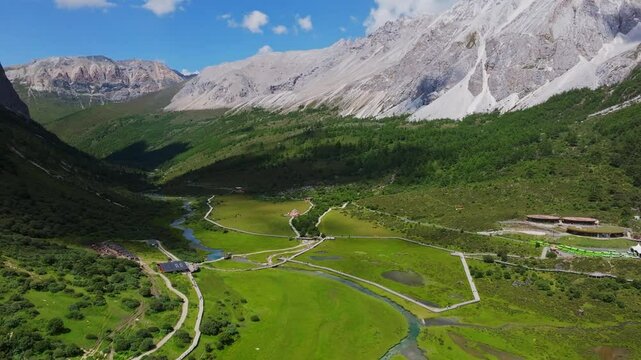 Daocheng Yading in The Hengduan Mountains