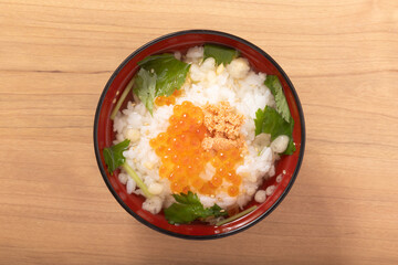 イクラと焼鮭たらこ　だし茶漬け