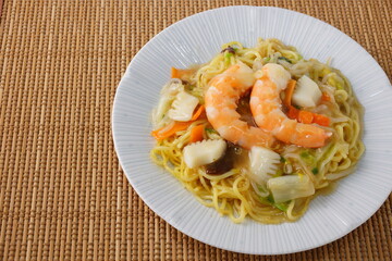 中華海鮮あんかけ焼きそば