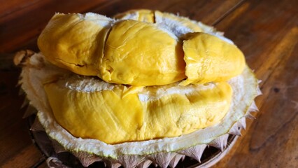 The durian fruit flesh is of the Bawor type, which is a cross between superior local durian (Banyumas, Central Java) and montong durian, which has a sweet, legit taste with a slightly bitter taste.