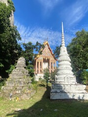 cimetière dans un monastère bouddhiste en Thaïlande