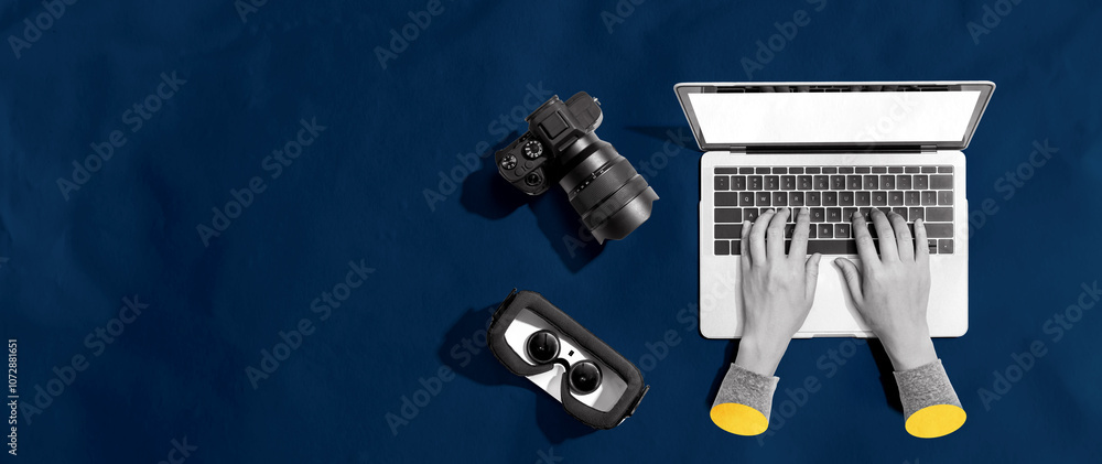 Aufkleber laptop computer with a slr camera and vr from above