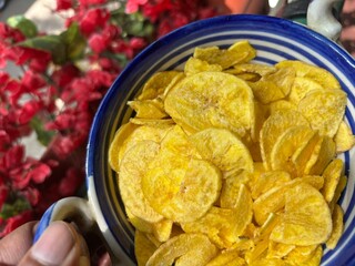 A bowl of tasty banana chips