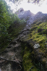 法性（ほうしょう）寺の「奥の院」へ上る鎖場【ジオパーク秩父】埼玉県秩父郡小鹿野町