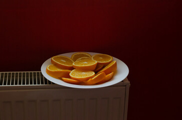 Апельсин на батареї