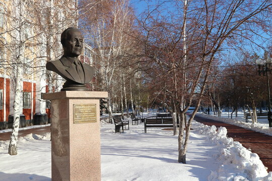 monument by the alley