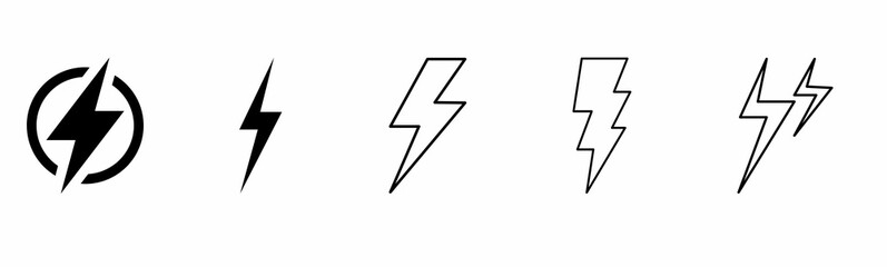 thunder icon in vector