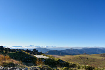 車山高原山頂から眺める中央アルプスと南アルプス