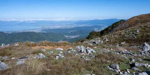霊仙山のカルスト地形