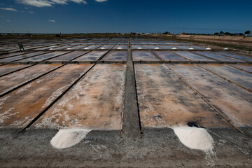  Detalhe de salinas de Aveiro, Portugal. As Salinas de Aveiro são uma parte importante da paisagem e história da cidade de Aveiro.