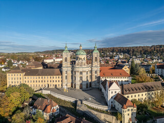 Weingarten, Deutschland: Frontalsicht der Basilika aus der Vogelsperspektive