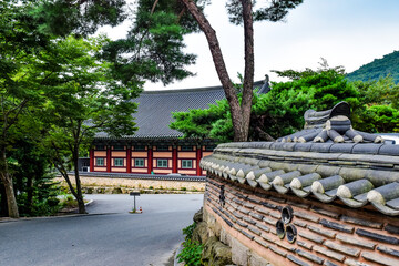 韓国・釜山、梵魚寺を散策する