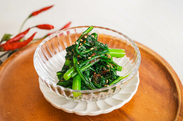 春菊の胡麻和え