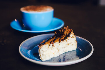 cheesecake with coffee