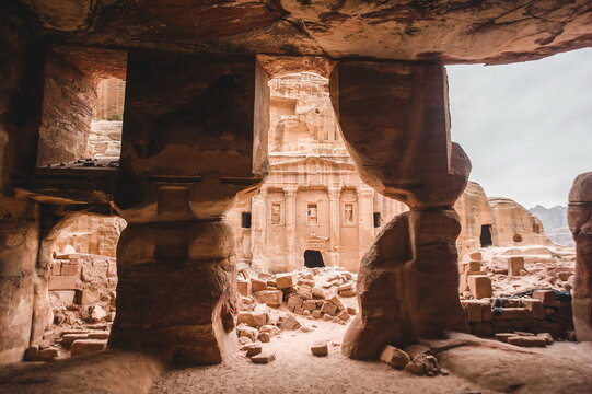 treasury in historic city of Petra