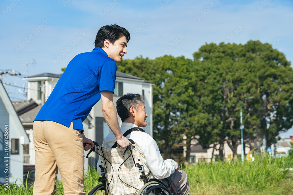 Aufkleber 介護、介護士、車椅子、高齢者、お年寄り、シニア、日本人、男性、外出、フレイル、後ろ姿、背中、歩道、自然、青空、公園、住宅街、デイサービス、ホームヘルパー、笑顔、ポジティブ、ボランティア、車いす、障がい者、障害、看護、介護福祉士、ウェルネス、サポート、サービス、支援、屋外、レク、施設、老人ホーム、散歩、新緑、環境、グリーン、仕事、職業、アルバイト、コピースペース、元気、老人、ヘルスケア、バリアフリー