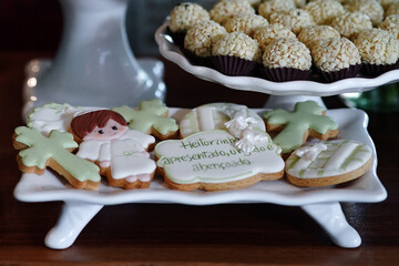 christmas cookies on a table, cookies with background, decorated cookies, vintage, personalized cookies, party sweets, Easter, christening, baptism, 