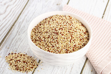 Raw dry quinoa cereal grain