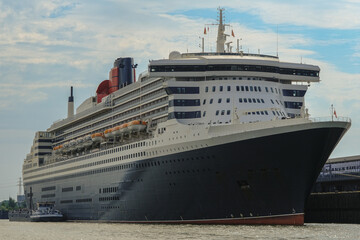 Legendary ocean liner cruiseship cruise ship Queen Mary in port of Hamburg, Germany