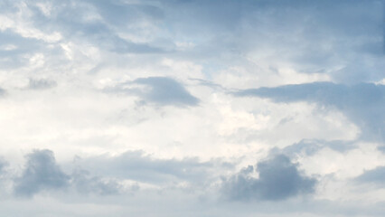 Obraz premium Dramatic sky with gray fluffy cloud. Sky before raining. Cumulus clouds. Rainy season. 