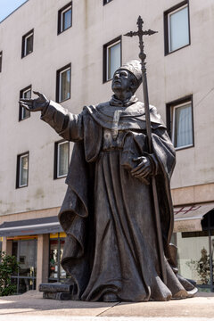 Braga, Portugal - Mai 24, 2024 - Statue dedicated to Bartolomeu Fernandes dos Martires at the Sao Paulo square in Braga