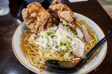 日本の鳥取県米子市のとても美味しい牛骨ラーメン