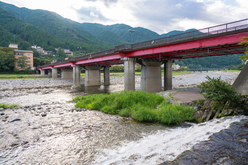 Fototapeta premium 下呂温泉の下呂大橋