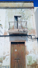 Altes Haus mit Balkon