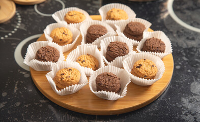 Closeup of assorted fresh cookie.