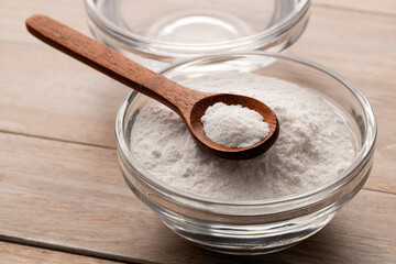Baking soda to mix with vinegar - Healthy food.
