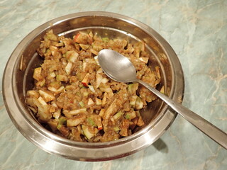 preparation of an apple strudel