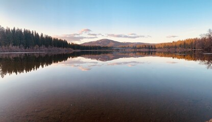 Fototapeta premium sunrise over the lake
