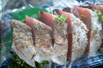 カツオのお刺身