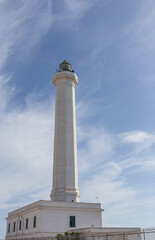 Blick auf den Leuchtturm von Santa Maria di Leuca, Apulien, Italien