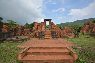 A very picturesque landscape with old ruins. A place, where a US bomb destroyed a large area during the Vietnam War. The place is called "My son Sanctuary". A unesco world heritage.