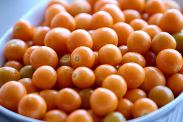 Golden and delicious! Fresh aguaymanto (goldenberry) packed with nutrients, flavor, and a burst of sunshine in every bite. Perfect for snacking, desserts, or adding that extra zest to your smoothies!