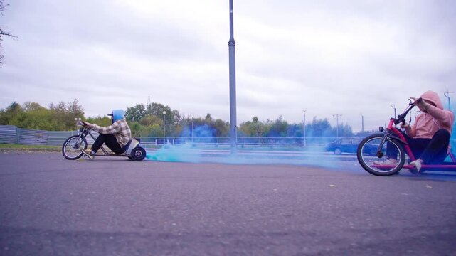 Experience the Thrill of Exciting Drift Racing, Complete with Colorful Smoke Effects in the Air