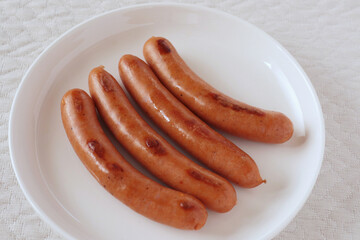 焼いたソーセージ（チョリソー）