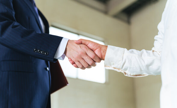 collaboration, matching, handshake, shaking hands, business, contract, customer, support, btoc, customer support, service, businessperson, people, sales, customer service, entertainment, deal, busines