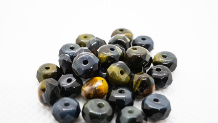 ミックスタイガーアイ　ボタンカット