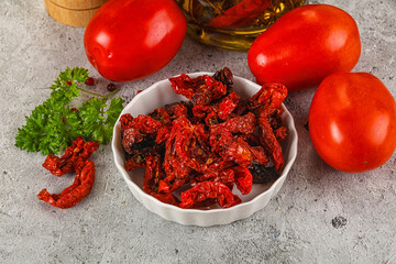 Sundried red tomatoes in the bowl