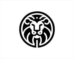 Lion head logo icon vector. Silhouette simple. Flat style lion. Lion face logo design template. Vector illustration Animal Logotype concept. 