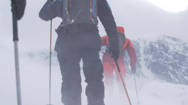 Ski de randonn&eacute;e temp&ecirc;te