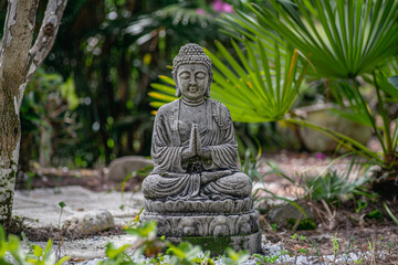 Obraz premium Greeting card with ancient statue great Buddha on holiday composition