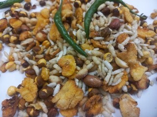 Fresh roasted salted chickpeas mix roasted peanuts,chickpeas,peas roasted chickpeas spicy dana chana mudi chuda green chilli,Roasted rice poha dry gram 
