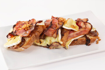jam&oacute;n y bacon