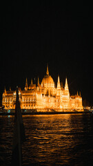 budapest parliament at night