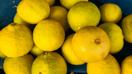 lemons in the market