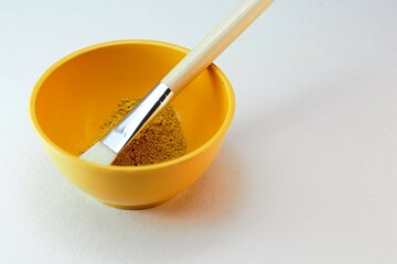 Preparation of a facial mask pack